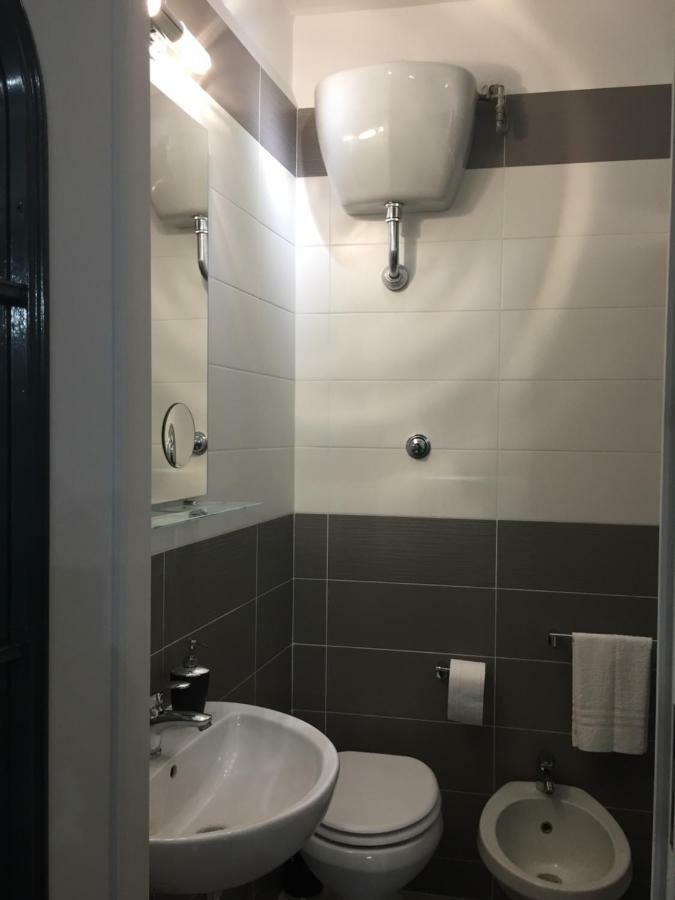 Mapi Room Napoli Bagian luar foto